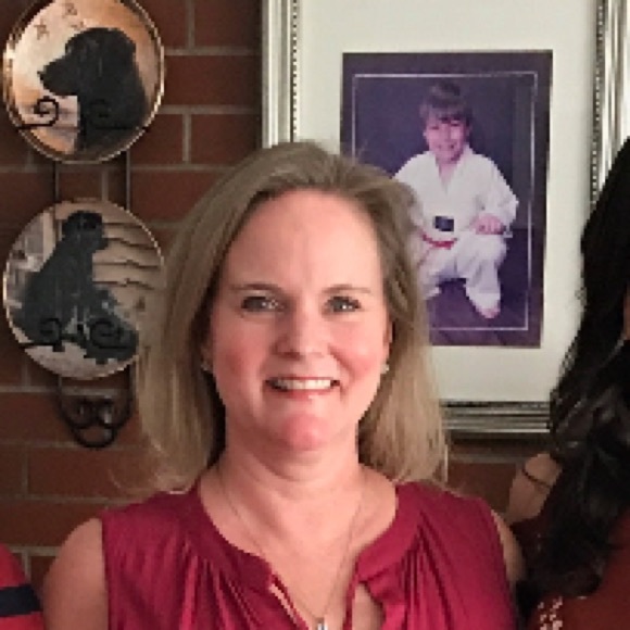 Meet your Posher, Vicky- Posh Ambassador - Picture 7 of 8